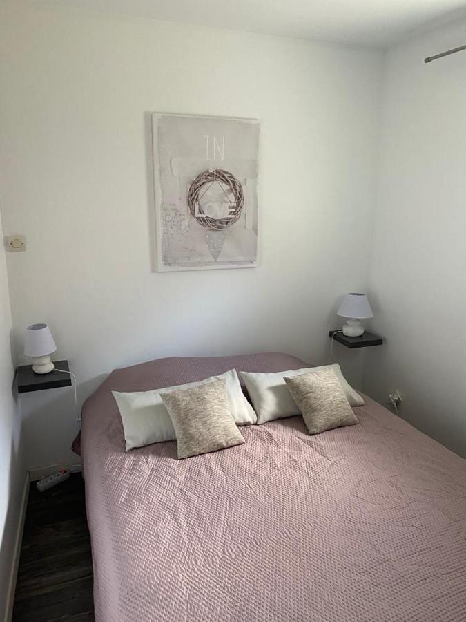 Les Rosiers Villa Lapalud ภายนอก รูปภาพ